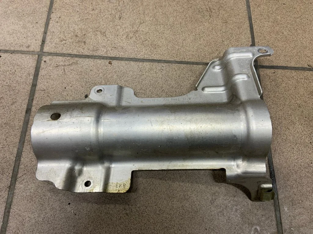 Kita variklio skyriaus detalė