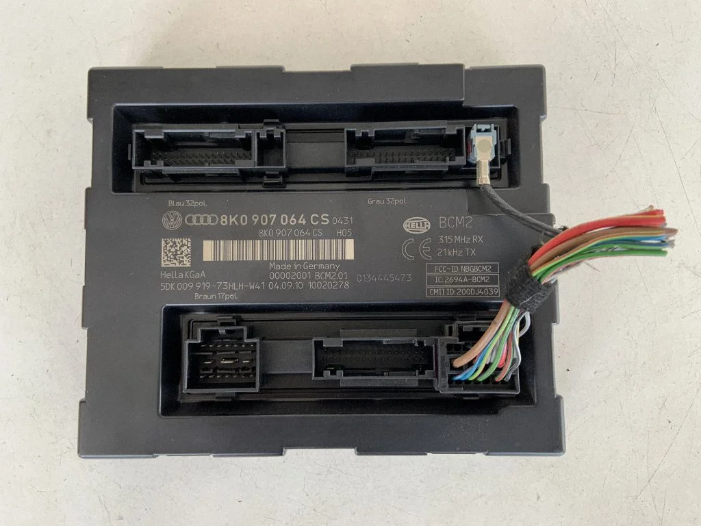 Comfort/convenience module 8K0907064CS