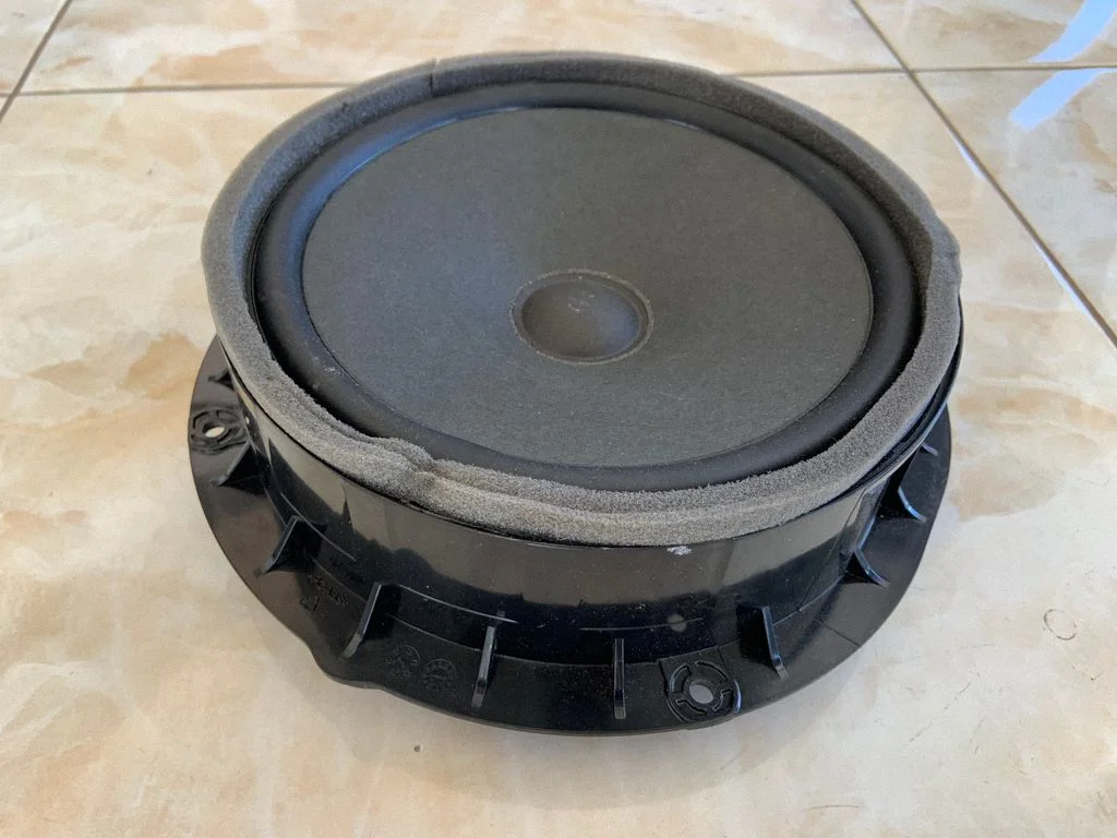 Front door speaker 80A035415