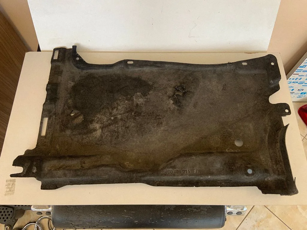 Rear underbody cover/under tray 4G0825215