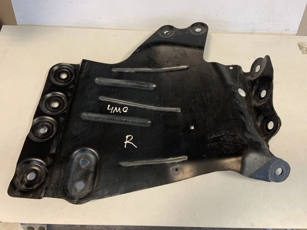 Other body part – Audi Q7 4M (2015-)