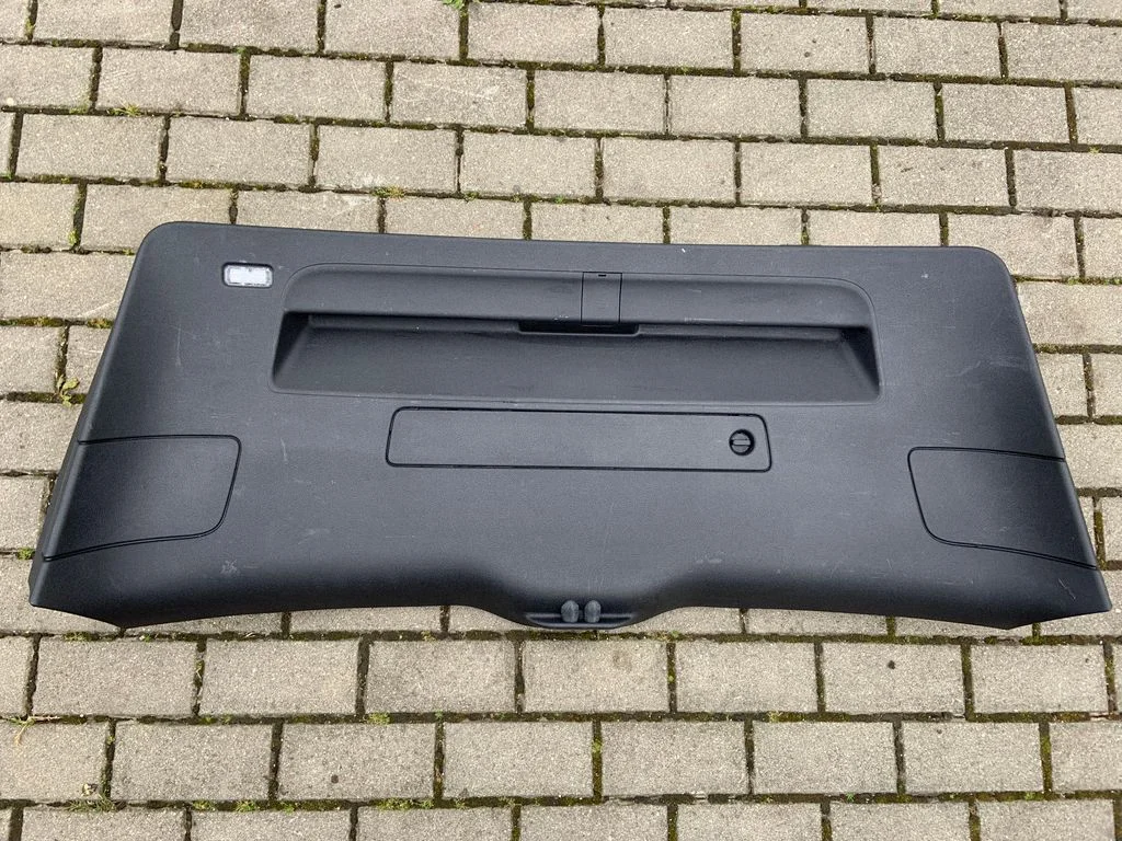Tailgate trim – Audi Q5 SQ5 8R (2008-2017)