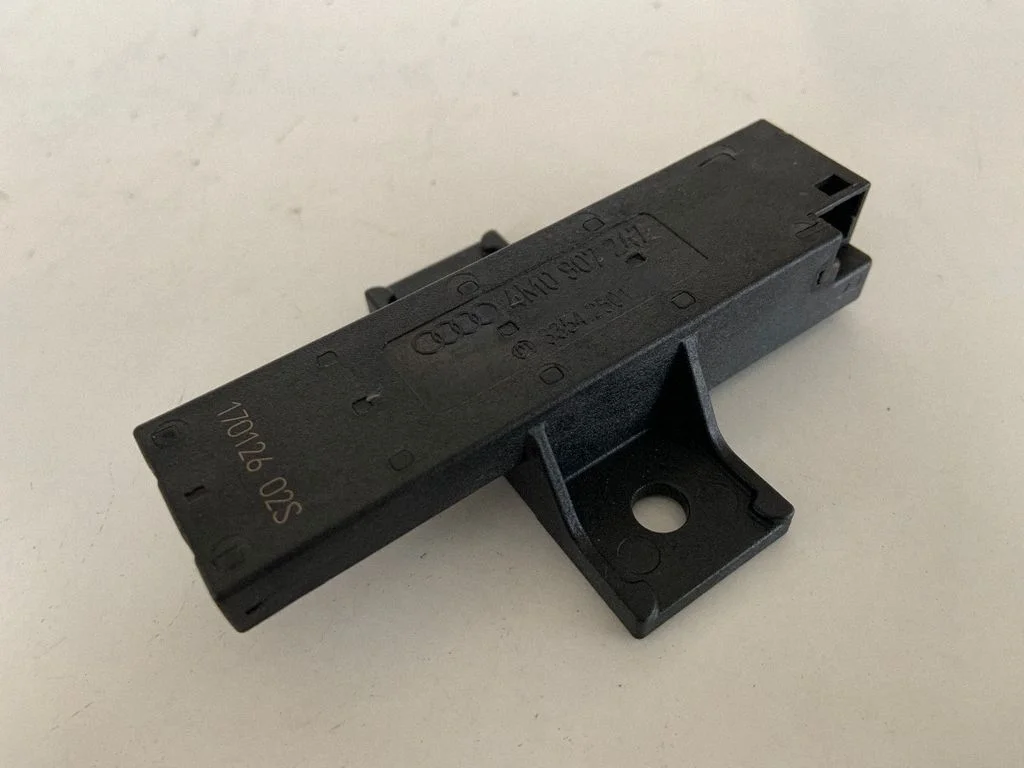 Keyless (KESSY) go control unit/module 4M0907247
