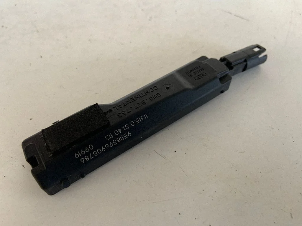 Keyless (KESSY) go control unit/module 8W0927753