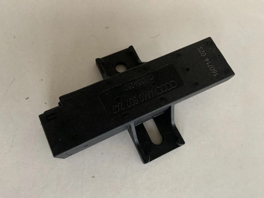 Bezatslēgas sistēmas KESSY (keyless) vadības bloks/modulis 4M0907247