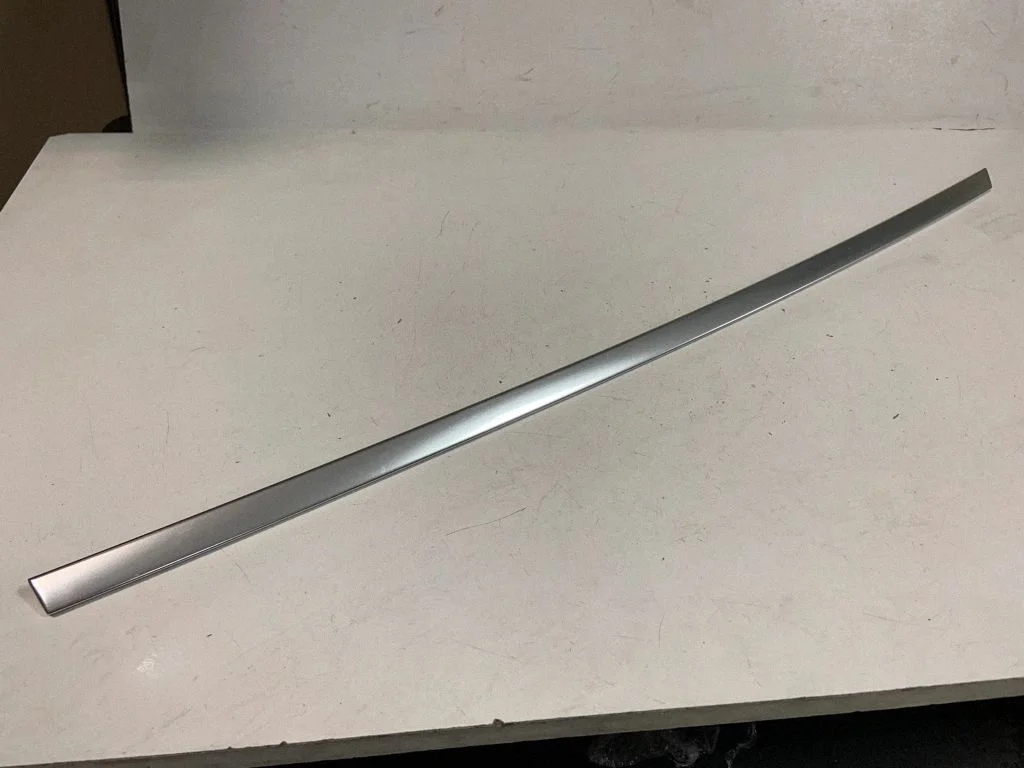 Tagaukse klaasi liist 80A839644B