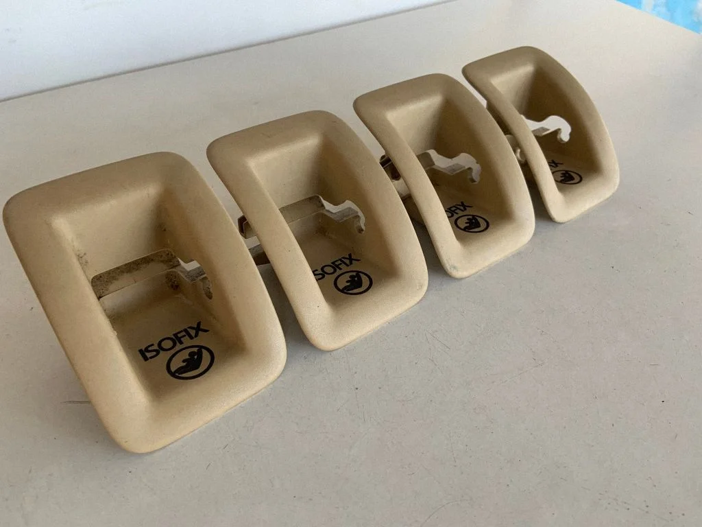 ISOFIX dangtelis