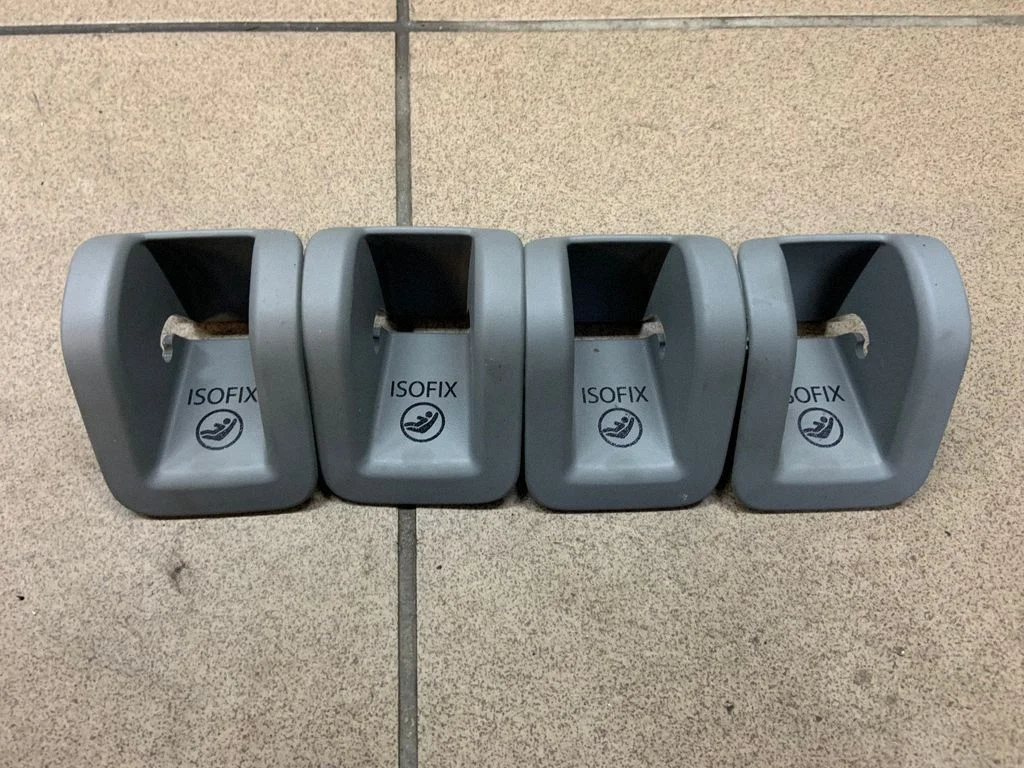 ISOFIX dangtelis
