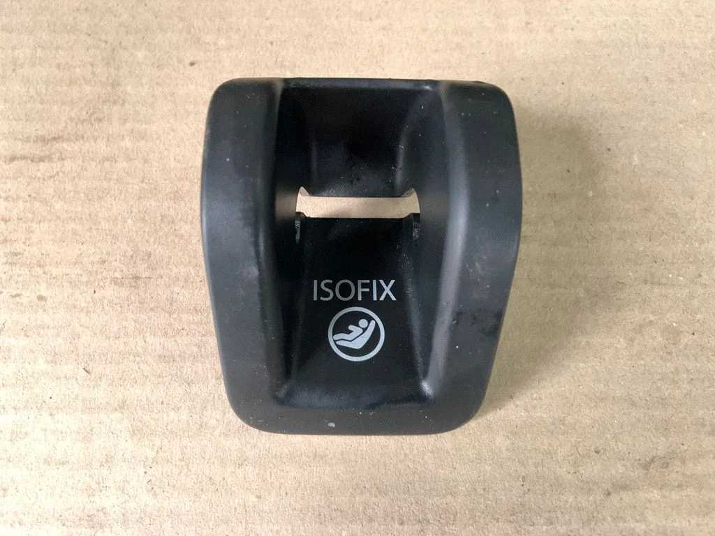ISOFIX dangtelis