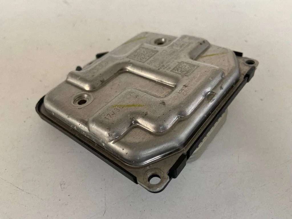 LED ballast control module 80A907397C