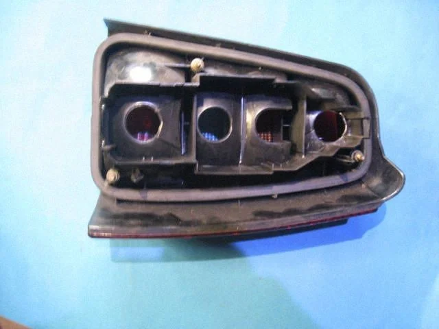 Rear/tail lights 1H9945111