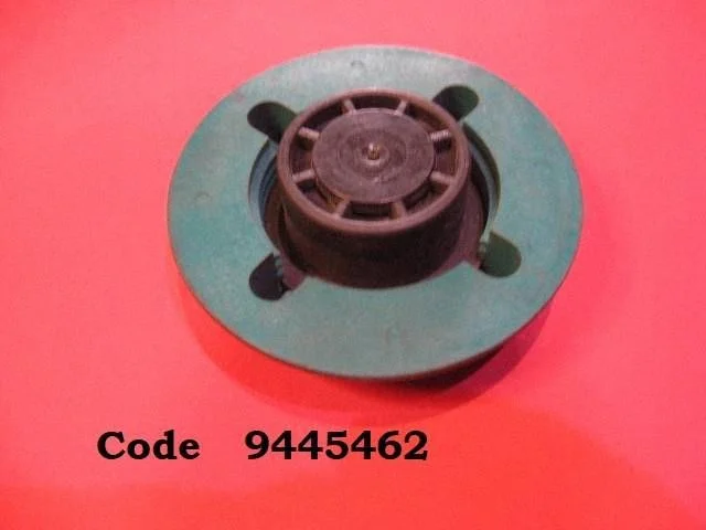 Coolant expansion tank/reservoir cap 9445462