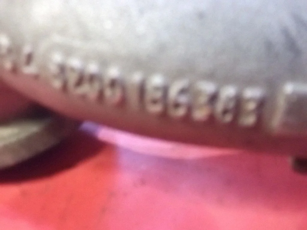 Vahejahuti voolik (-ud)/ toru (-d) 8200186383