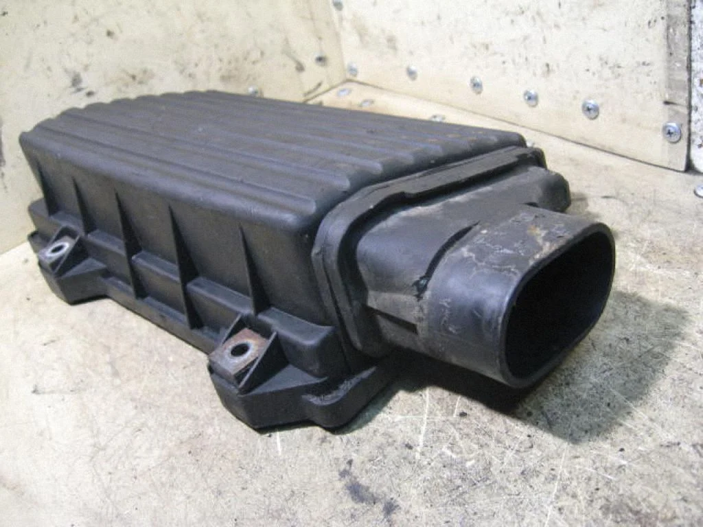 Air filter box cover GM94471846