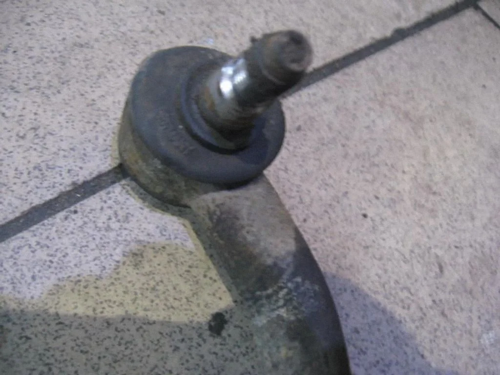 Steering tie rod 62218018