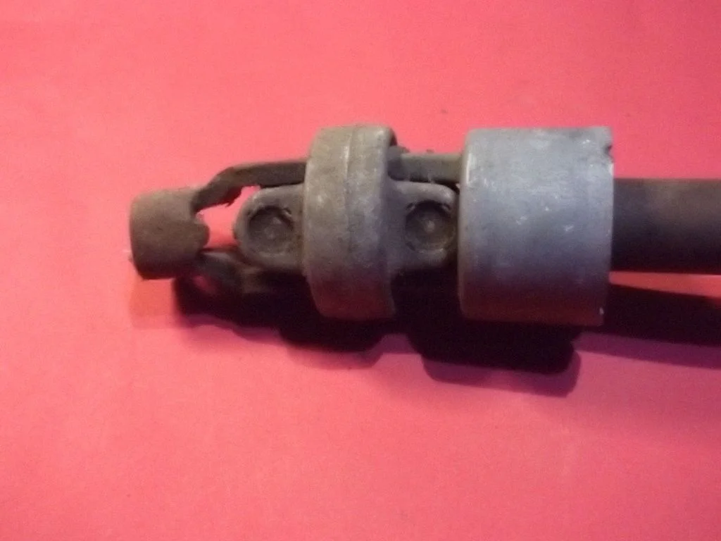 Steering wheel axle 3B0419502C