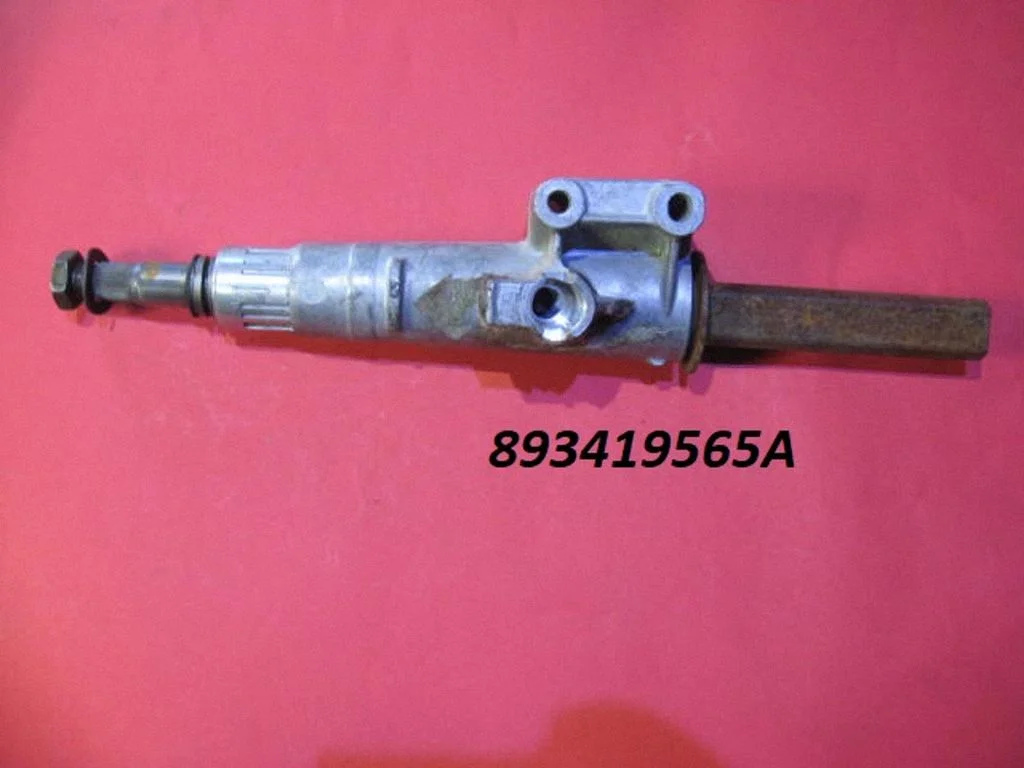 Steering wheel axle 893419565A
