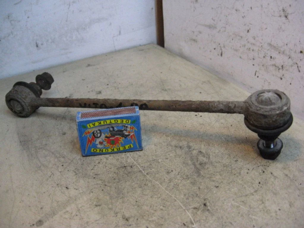 Front anti-roll bar/stabilizer link