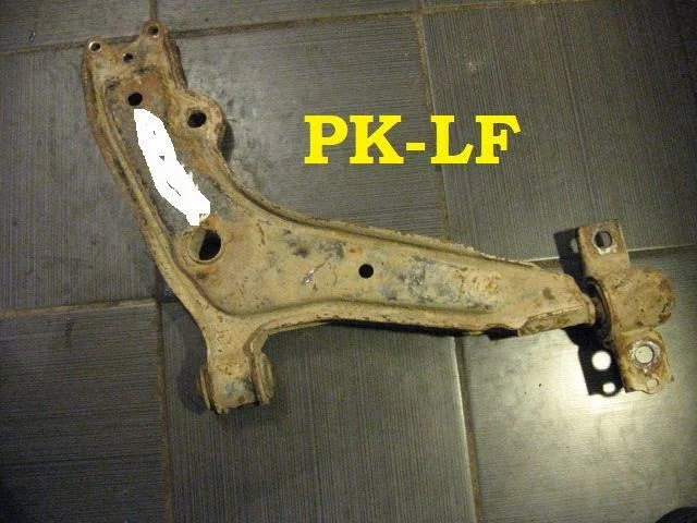 Front lower control arm/wishbone 441073044806