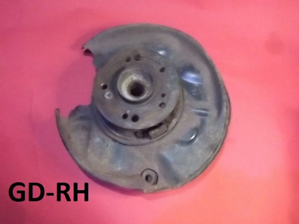 Rear wheel hub spindle/knuckle A202350950B