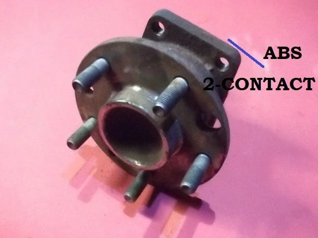 Rear wheel hub WBI62851