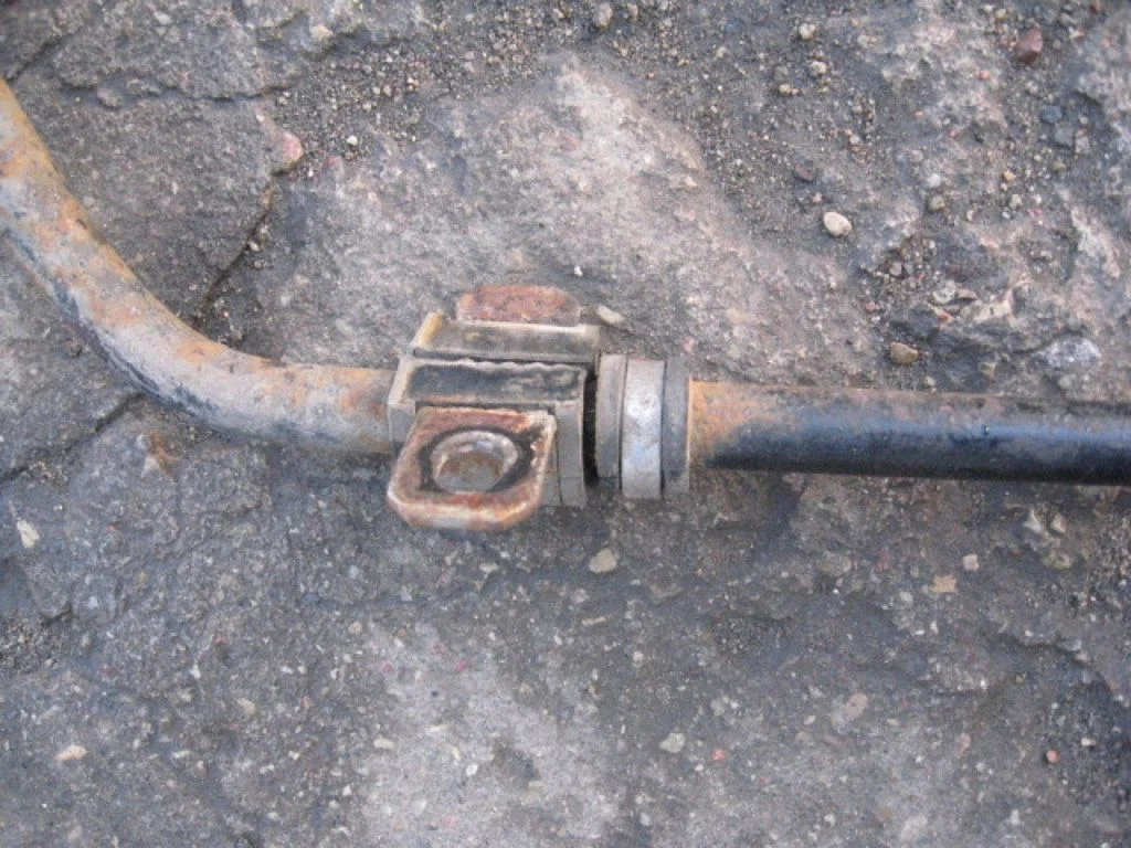 Aizmugurējais stabilizators – vidējā
