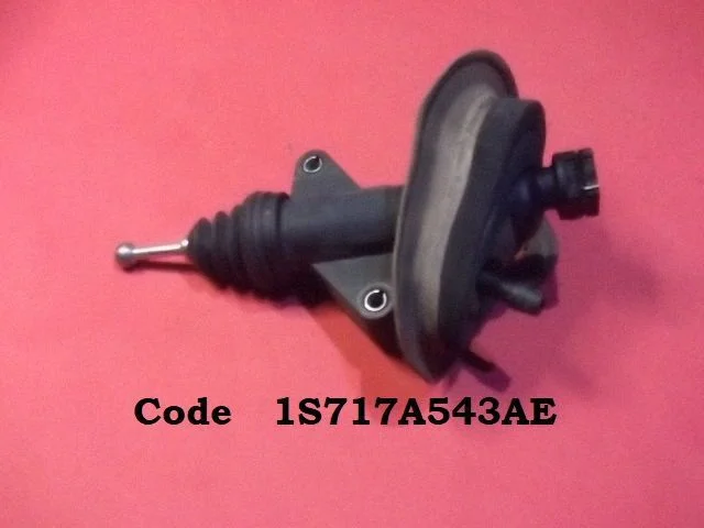Clutch master cylinder 1S717A543AE