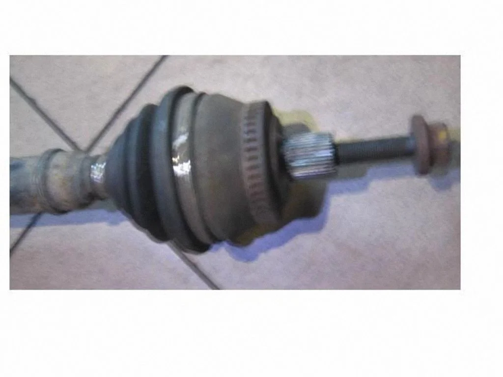 Front driveshaft 8D0407271CL