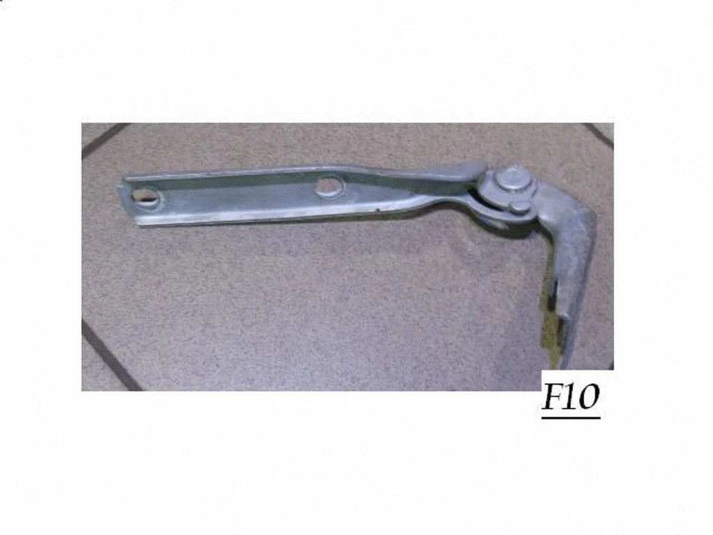 Engine bonnet/hood hinges 3B0823302A