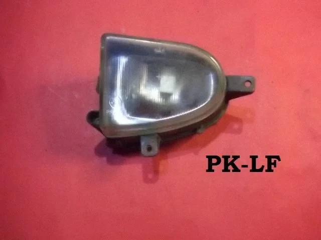 Kratka / ramka halogenu 7M0853683