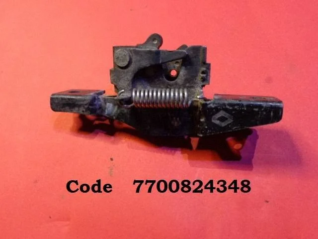 Motora pārsega slēdzene 7700824348
