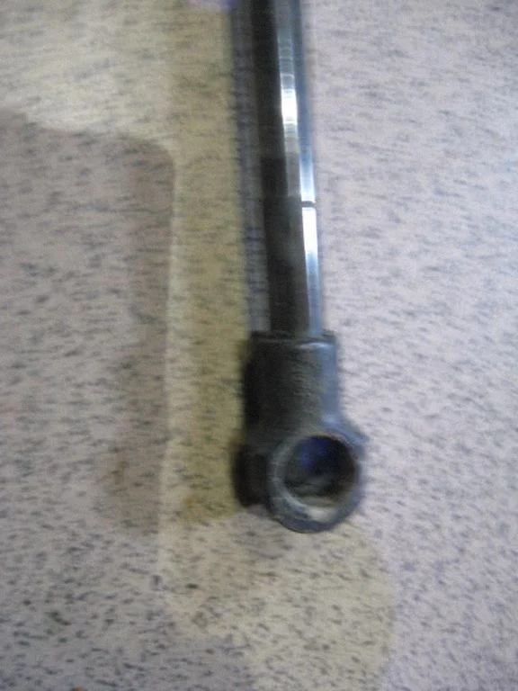 Tagaluugi gaasiamortisaator 30819865