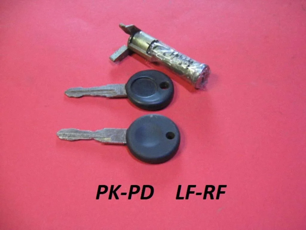 Front door lock (next to the handle) 604837166