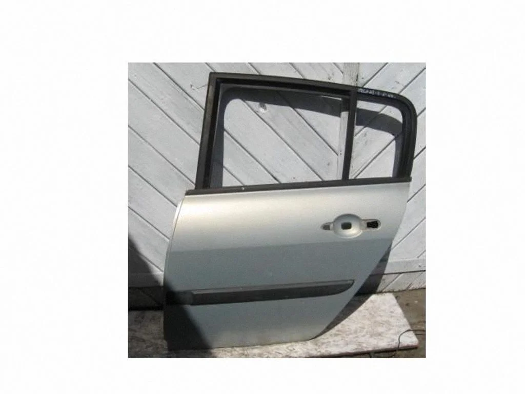 Rear door – left