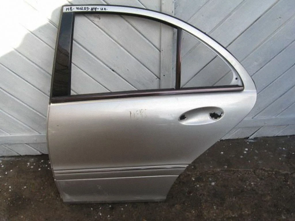 Rear door SEDANAS