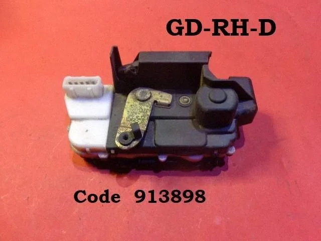 Rear door lock 913898