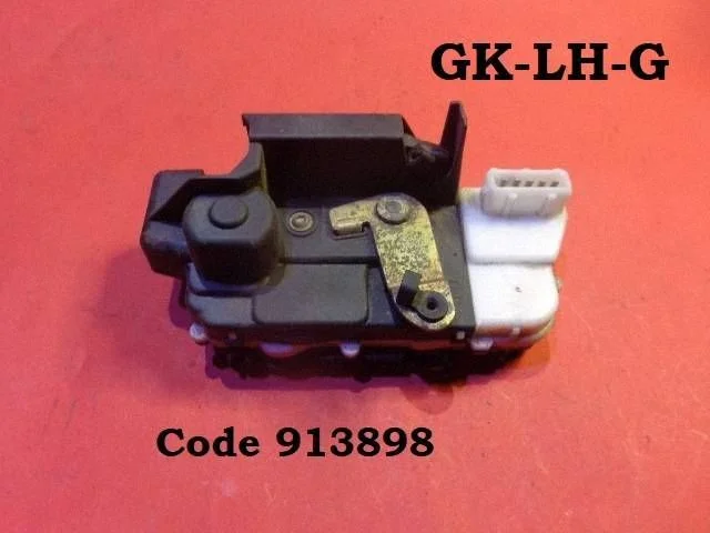 Rear door lock 913898