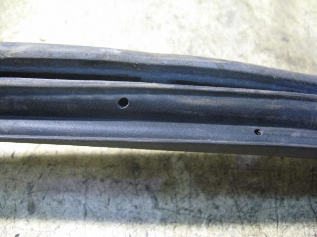 Front door rubber seal