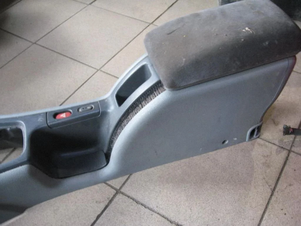 Armrest 7700421436