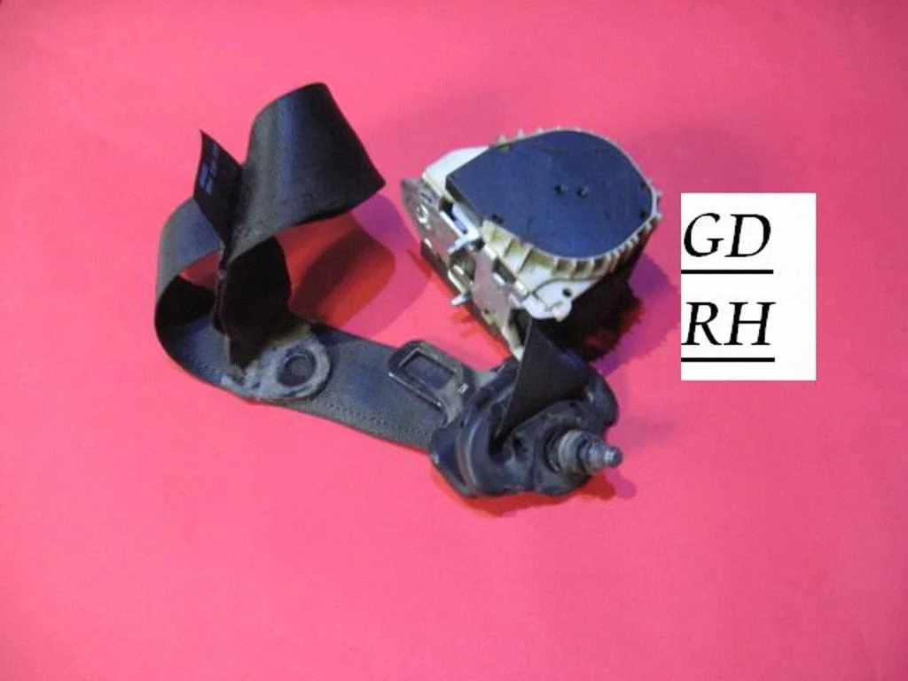 Rear seatbelt 09153492