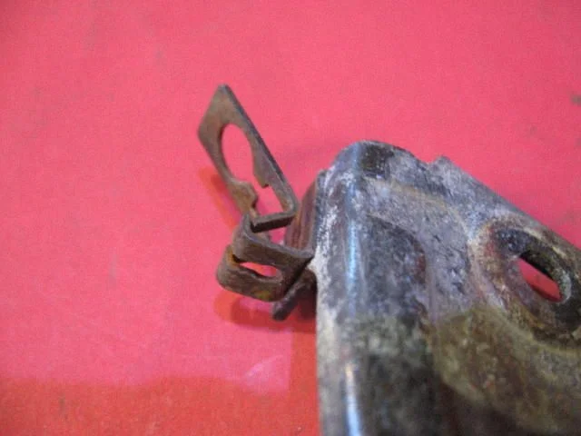 Engine bonnet (hood) release handle 4A0823581A