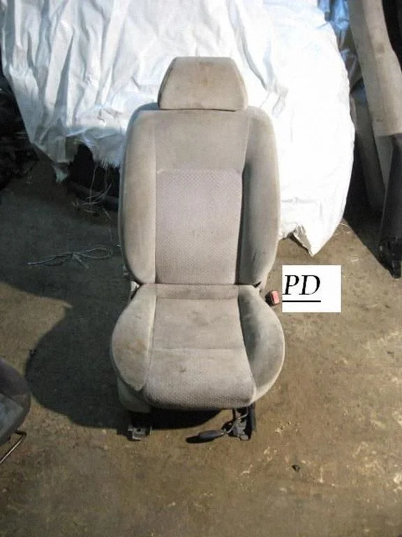 Front passenger seat – right