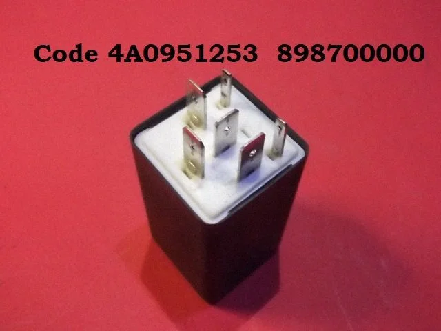 Gear shift indicator relay – Audi 100 S4 C4 (1990-1995)
