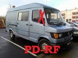 Front door vent window glass four-door A201720