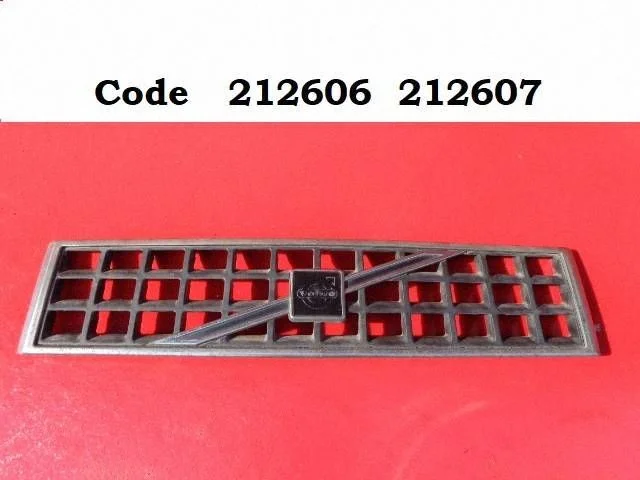 Atrapa przednia (grill) 212606