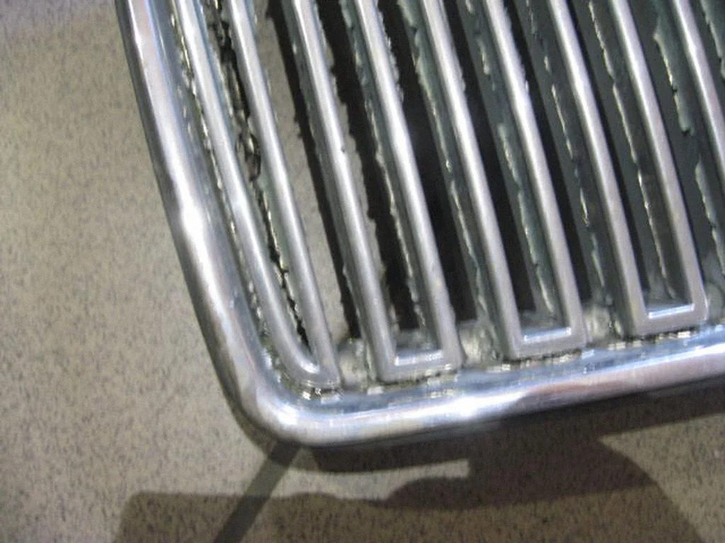 Atrapa przednia (grill) 3512625