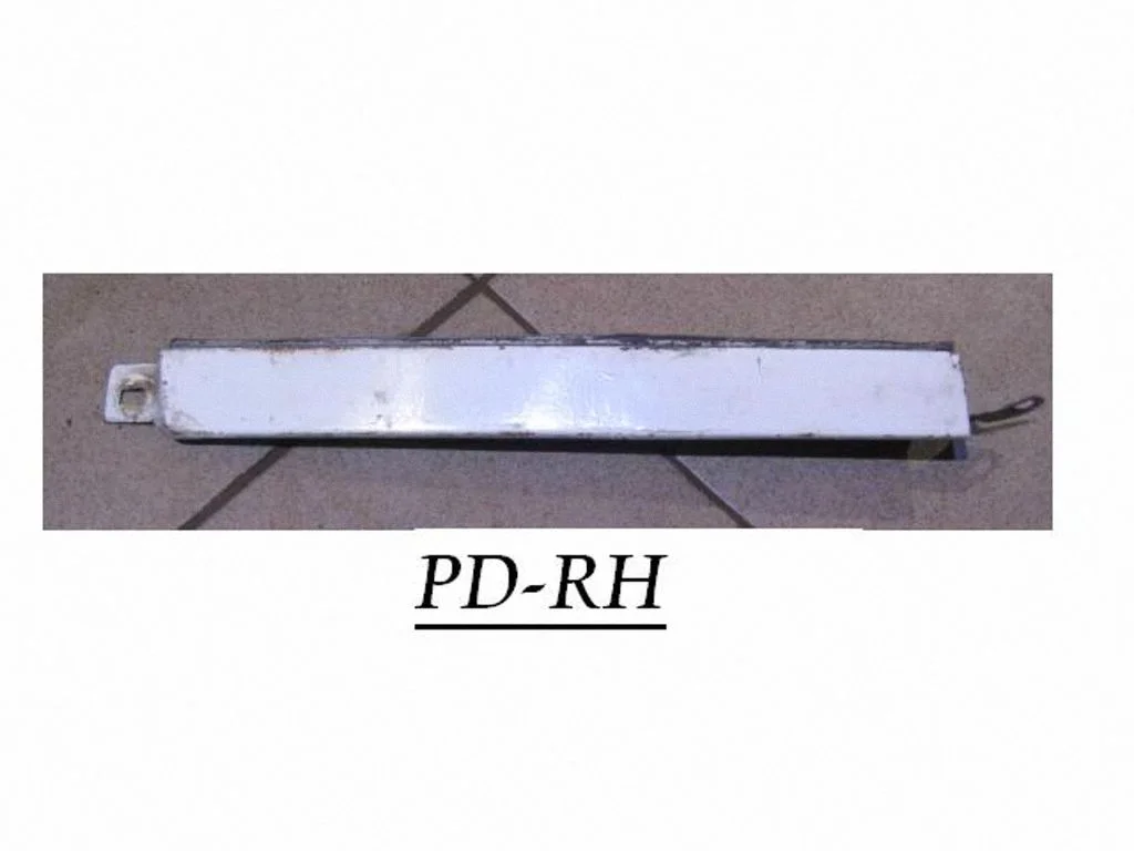 Under headlight/headlamp trim – right