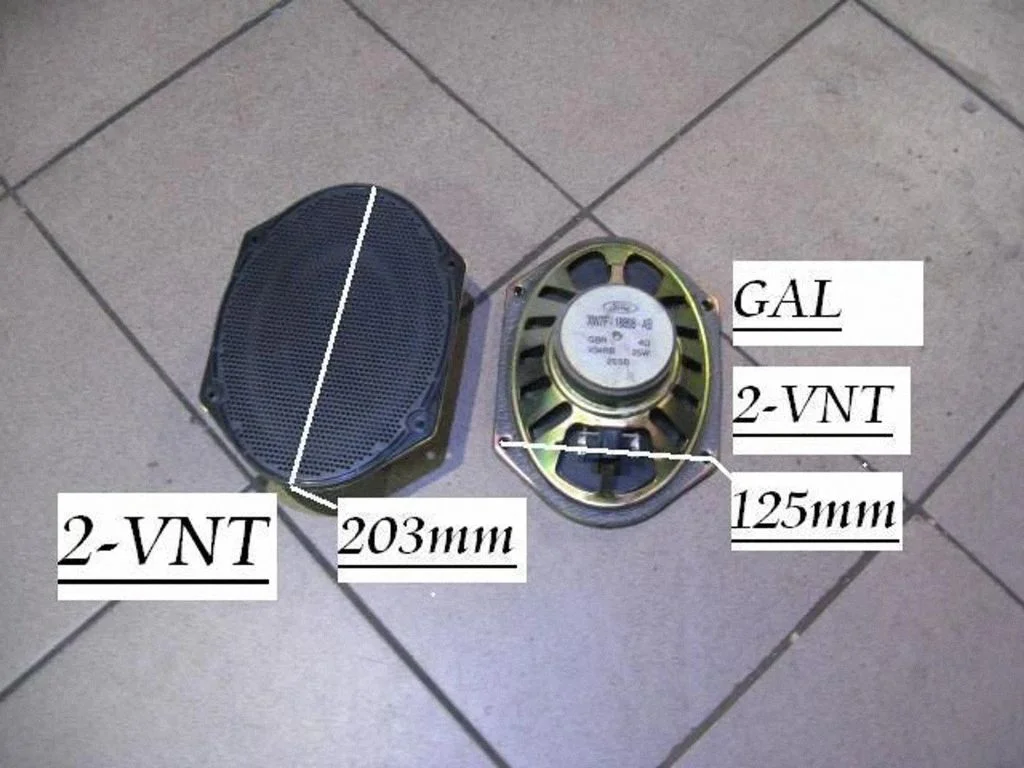 Głośnik w drzwiach tylnych XW7F18808AB