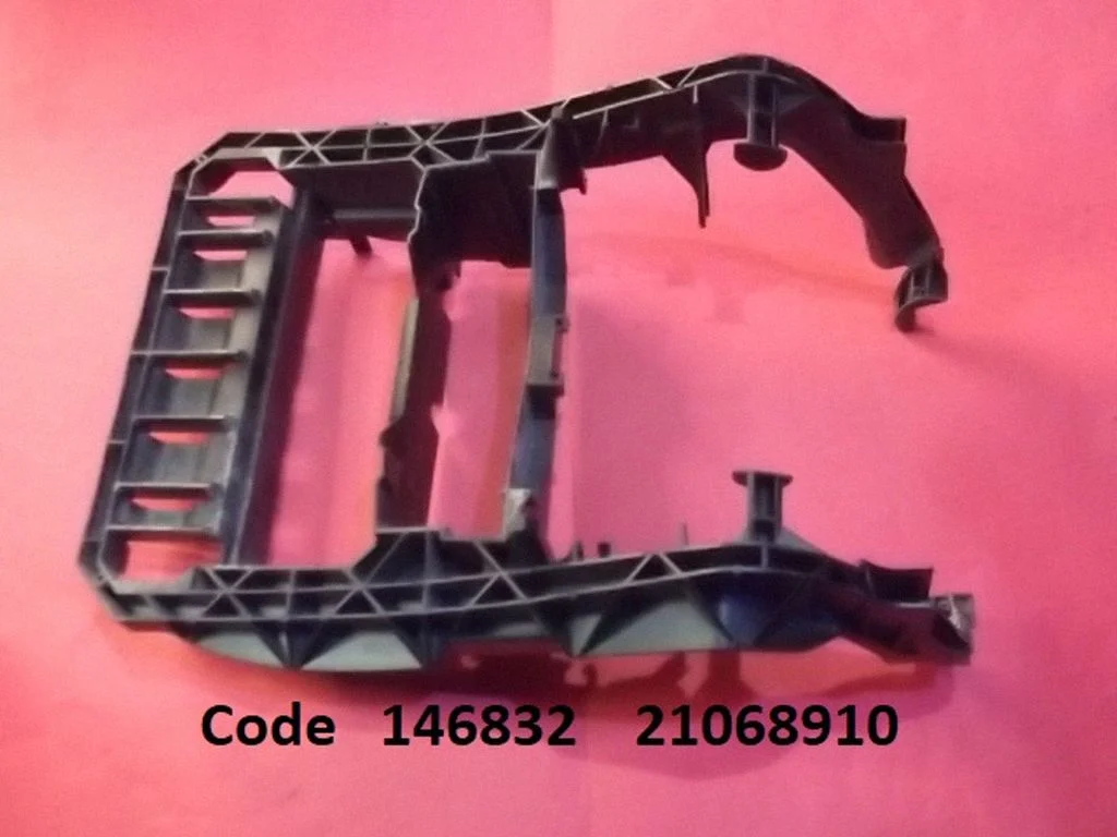 Radio/GPS head unit trim 146832