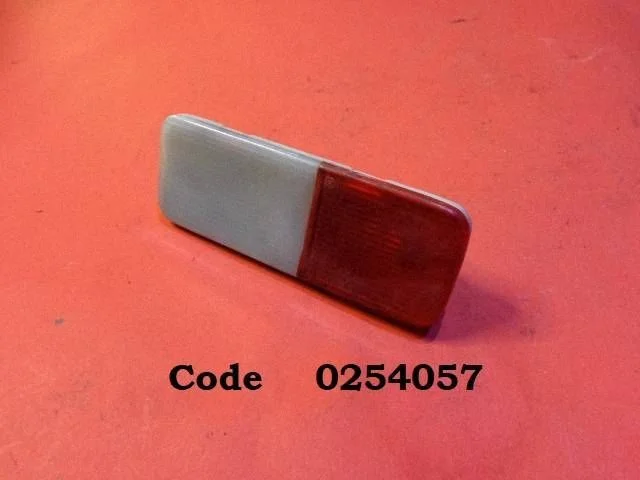 Lampka drzwi tylnych (wewnętrzna) 0254057